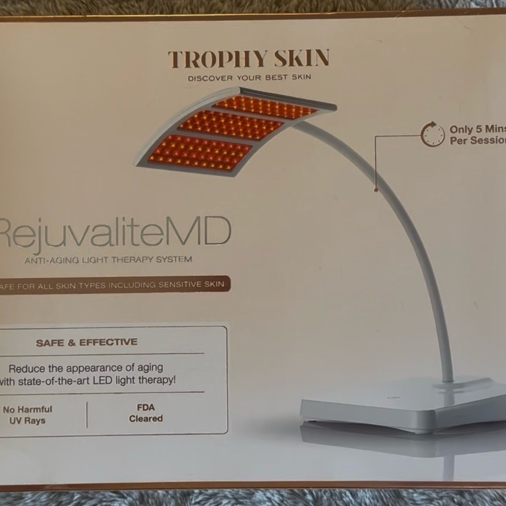 Trophy Skin RejuvaliteMD Anti-Aging Light Therapy System